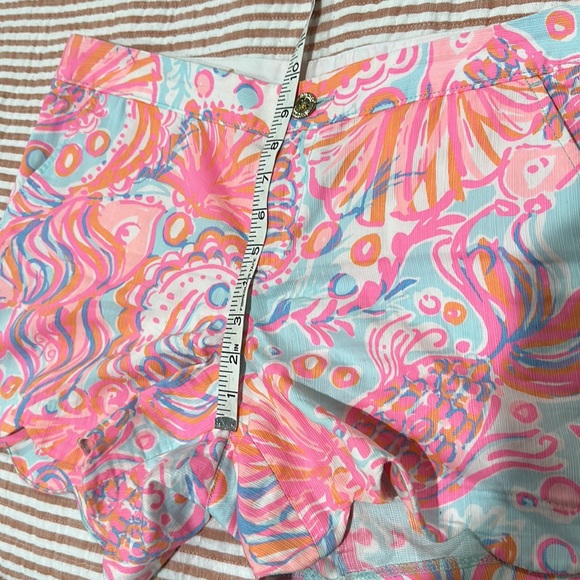 LILLY PULITZER The Buttercup Short in Pink Pout Too Much Bubbly Scalloped Sz 10 - Picture 7 of 15
